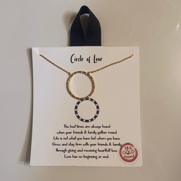 Gold Circle Necklace - Picture 1 of 3